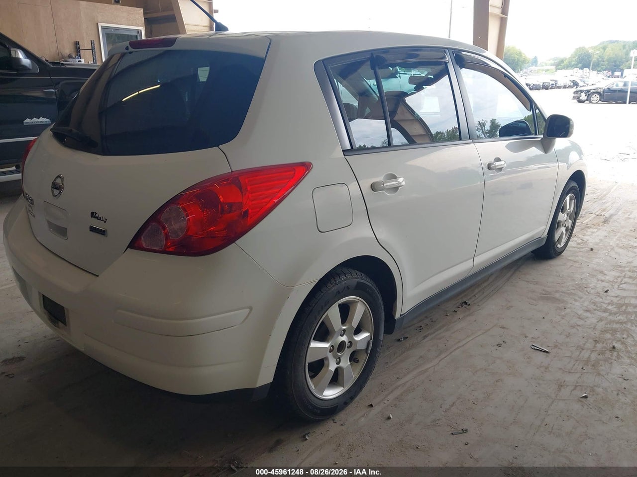 2012 NISSAN VERSA 1.8 S · 4/11