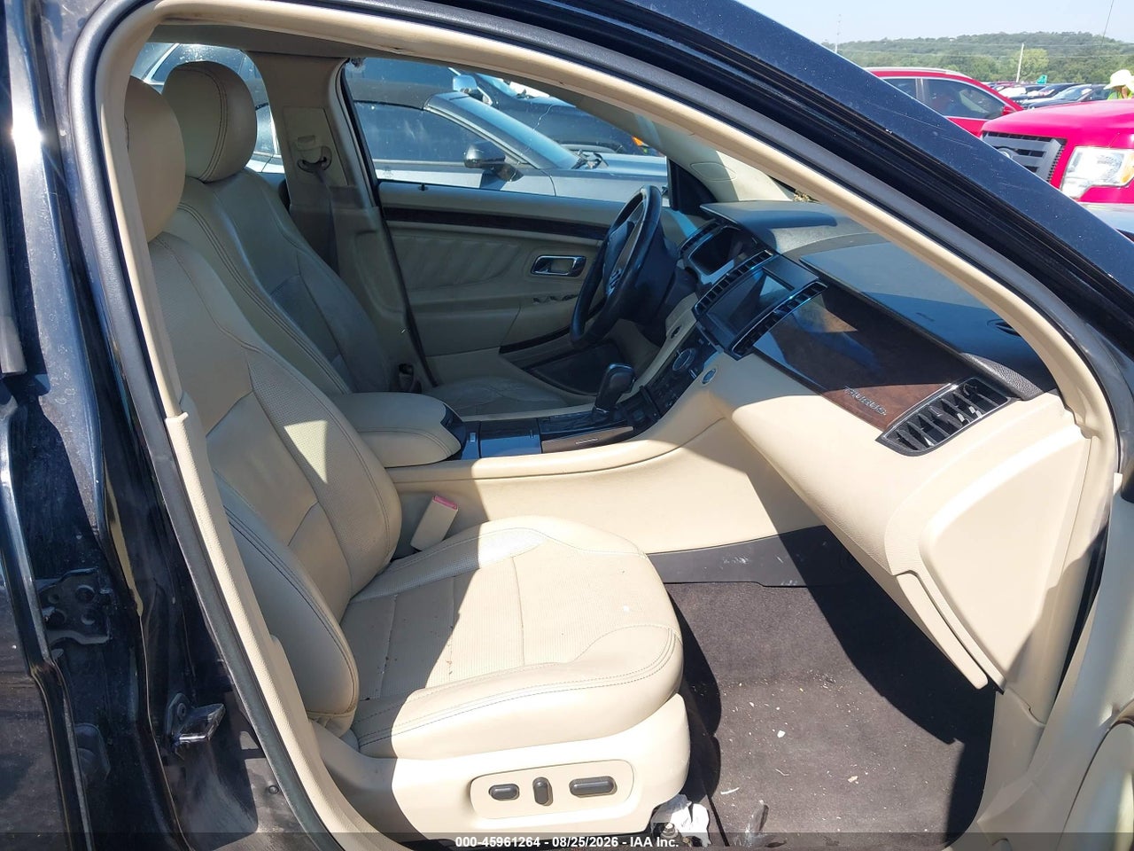 2018 FORD TAURUS LIMITED · 5/10