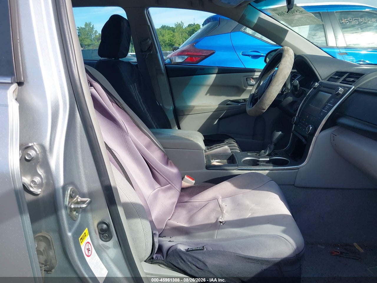 2017 TOYOTA CAMRY LE · 5/11