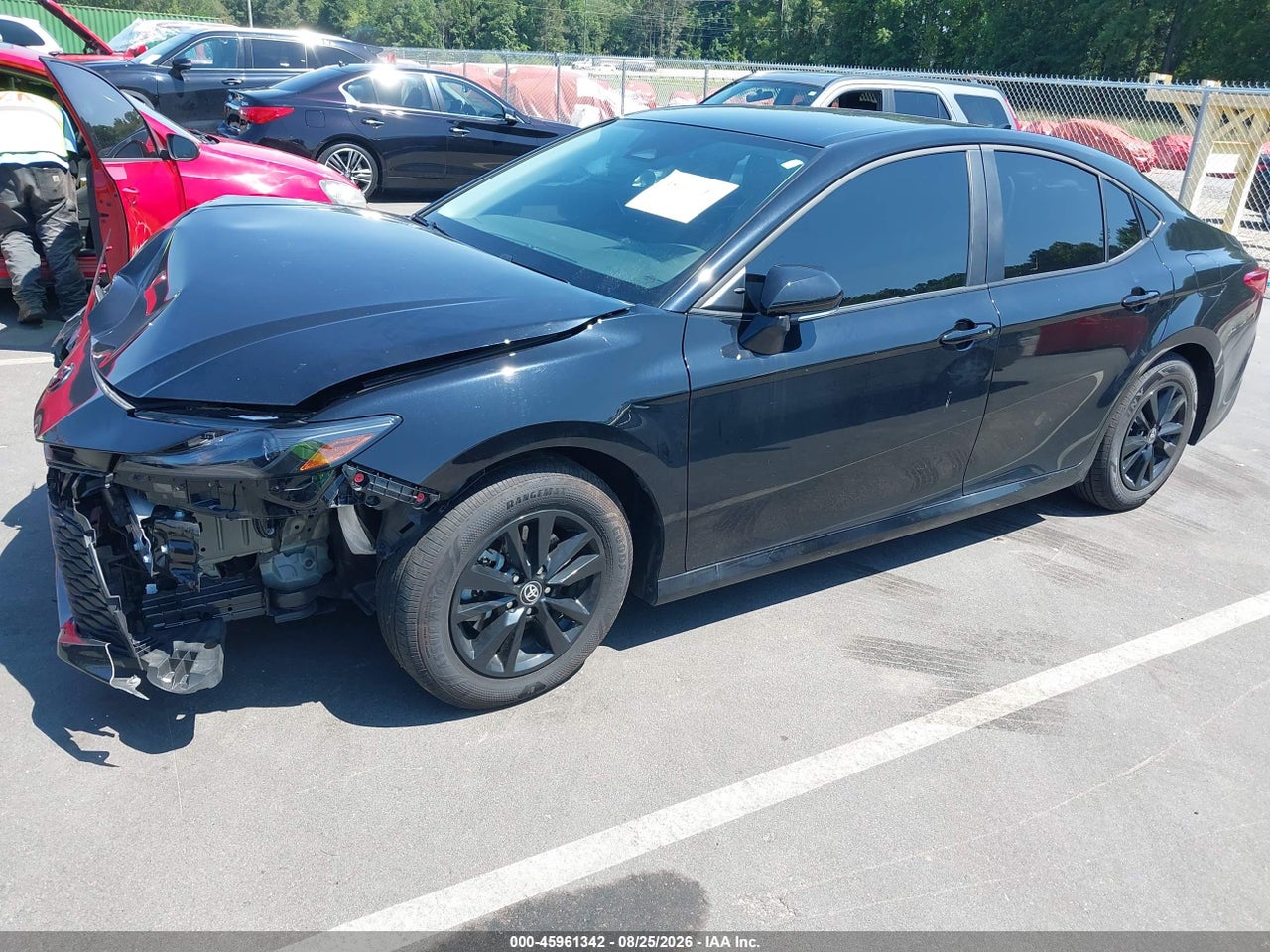 2025 TOYOTA CAMRY LE · 2/11
