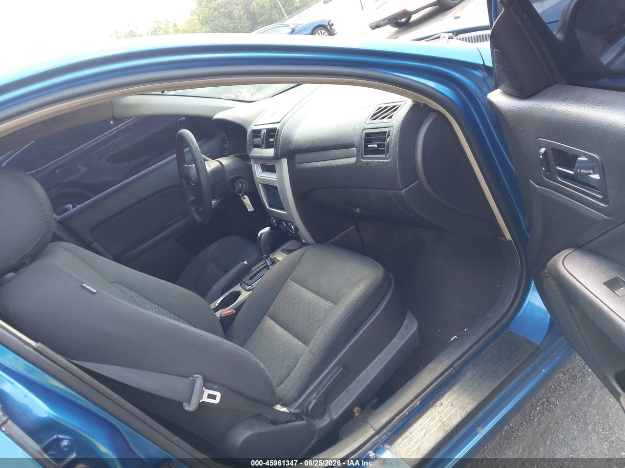 2011 FORD FUSION SE · 5/11