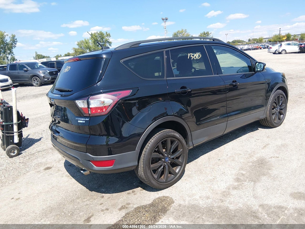 2017 FORD ESCAPE TITANIUM · 4/11