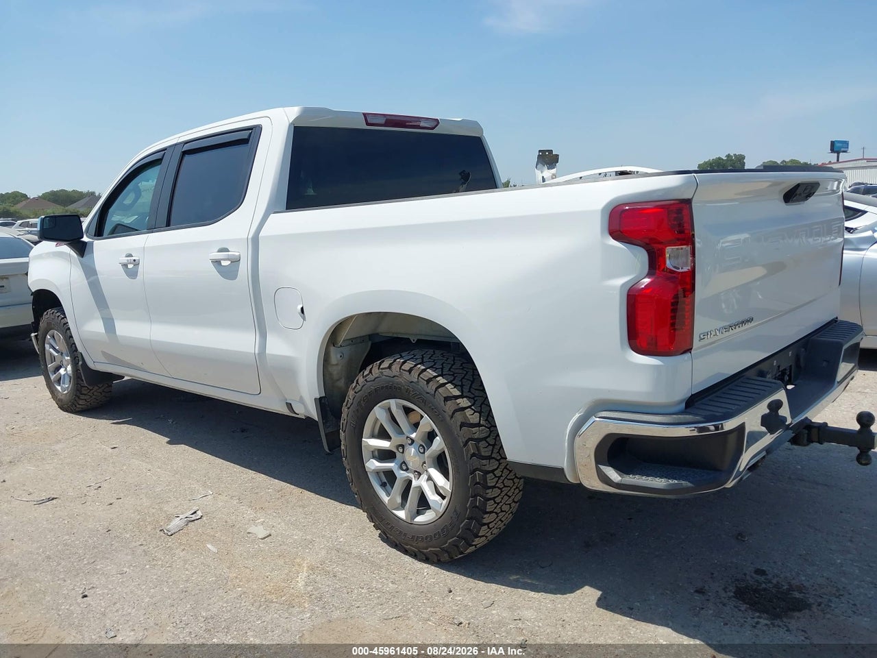2023 CHEVROLET SILVERADO 1500 4WD  STANDARD BED LT · 3/11