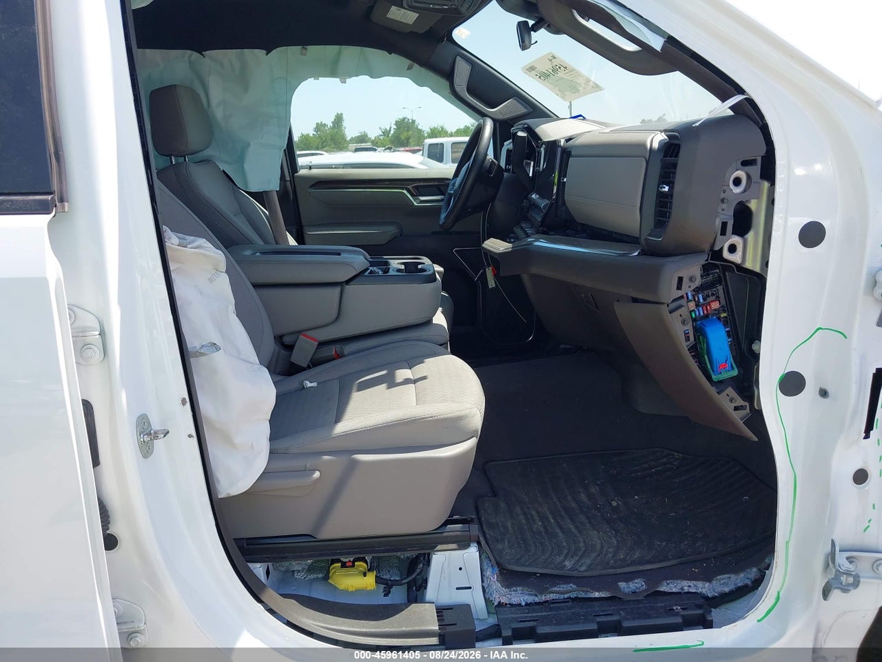 2023 CHEVROLET SILVERADO 1500 4WD  STANDARD BED LT · 5/11