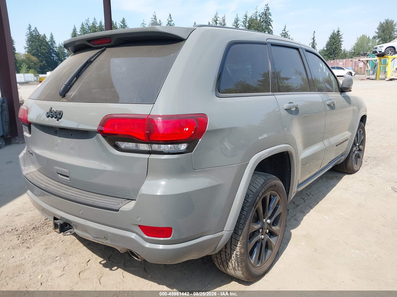 2020 JEEP GRAND CHEROKEE ALTITUDE 4X4 · 4/10