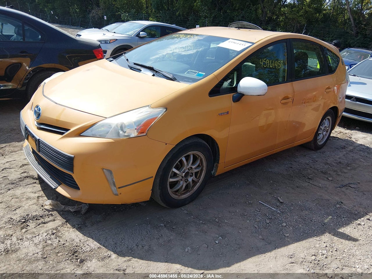 2014 TOYOTA PRIUS V TWO · 2/11