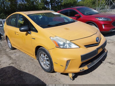 2014 TOYOTA PRIUS V TWO