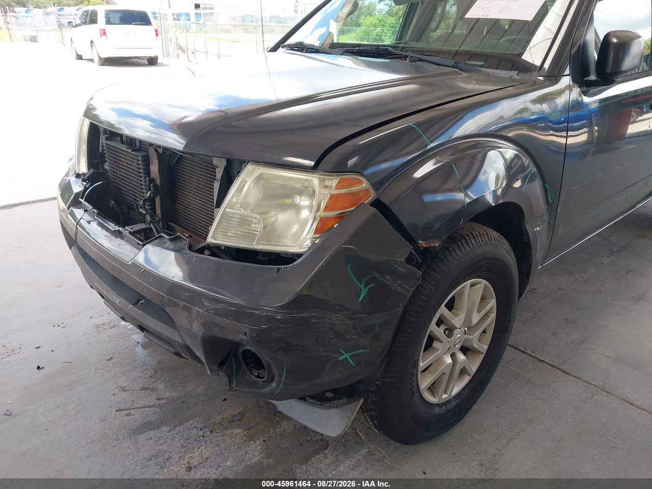 2015 NISSAN FRONTIER SV · 6/11