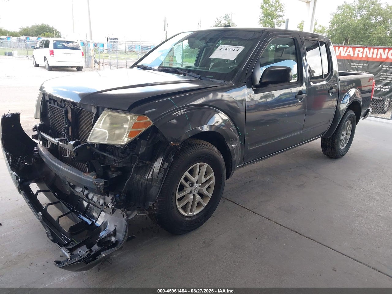 2015 NISSAN FRONTIER SV · 2/11