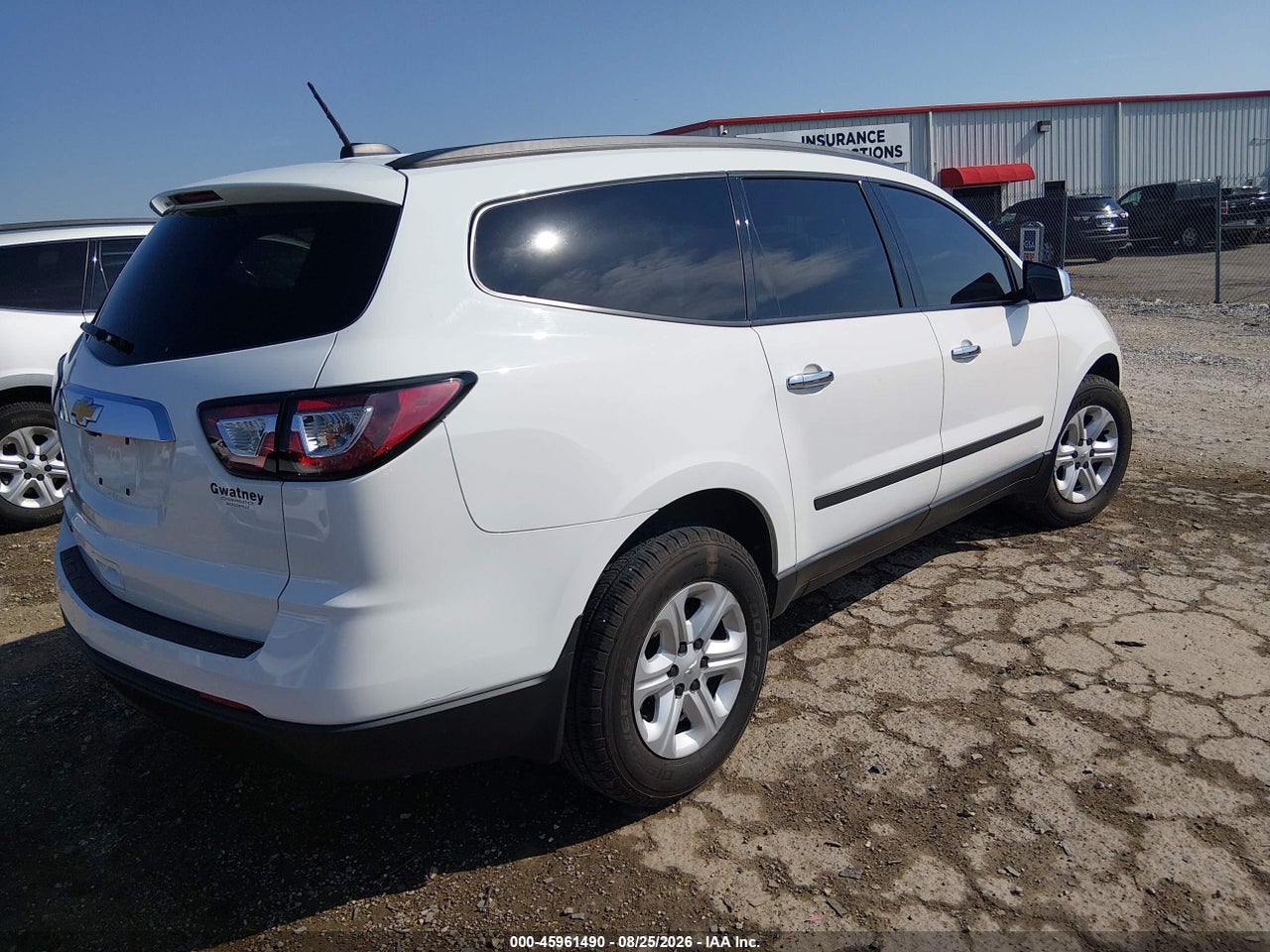 2017 CHEVROLET TRAVERSE LS · 4/11