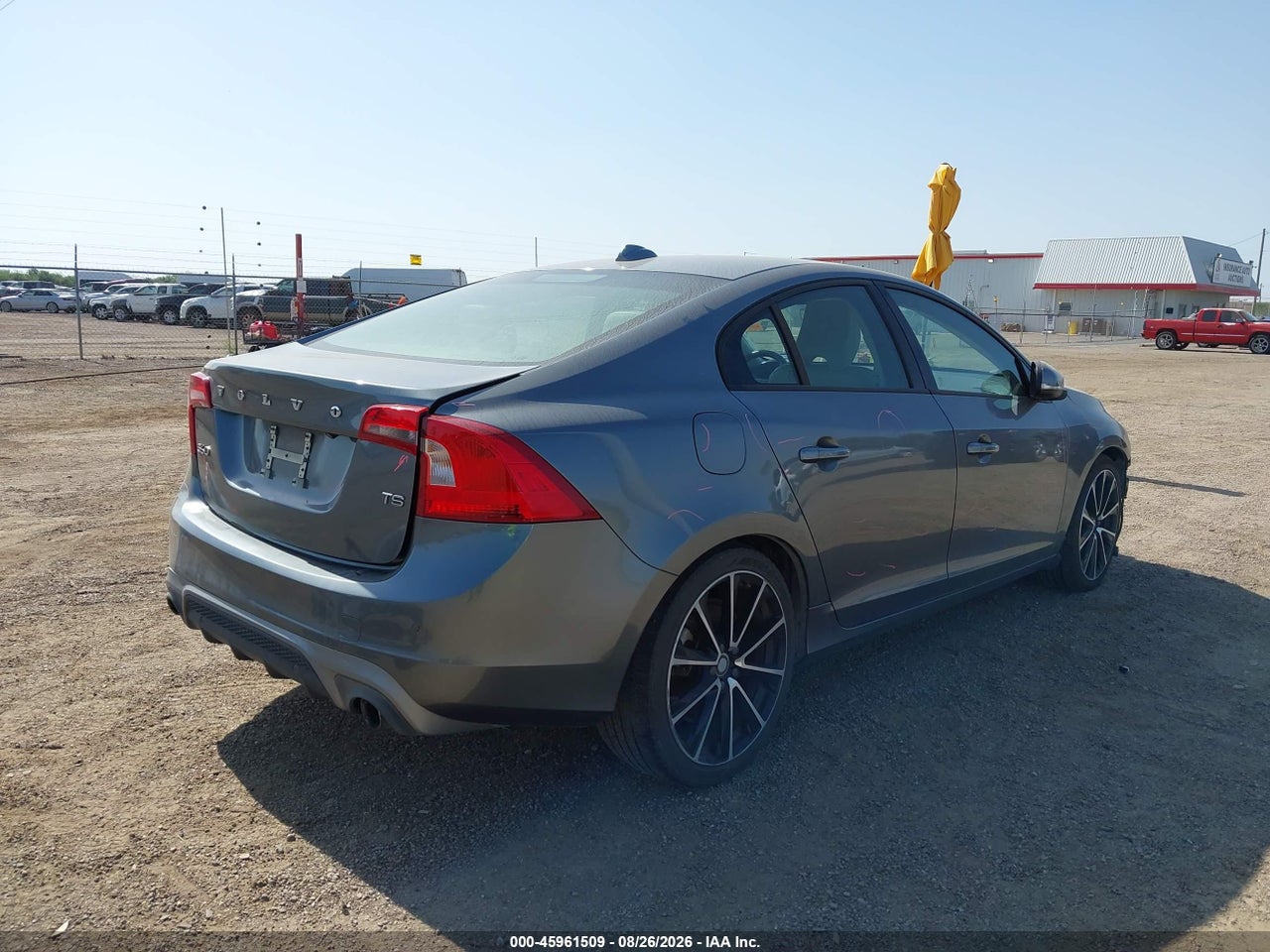2018 VOLVO S60 T5 DYNAMIC · 4/11