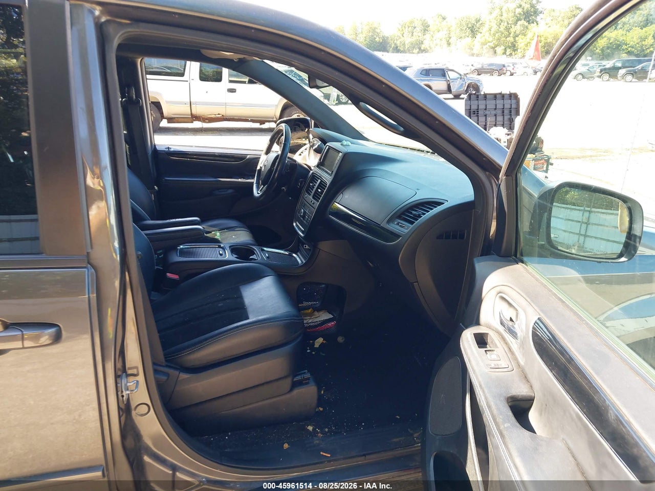 2016 DODGE GRAND CARAVAN SXT · 5/11
