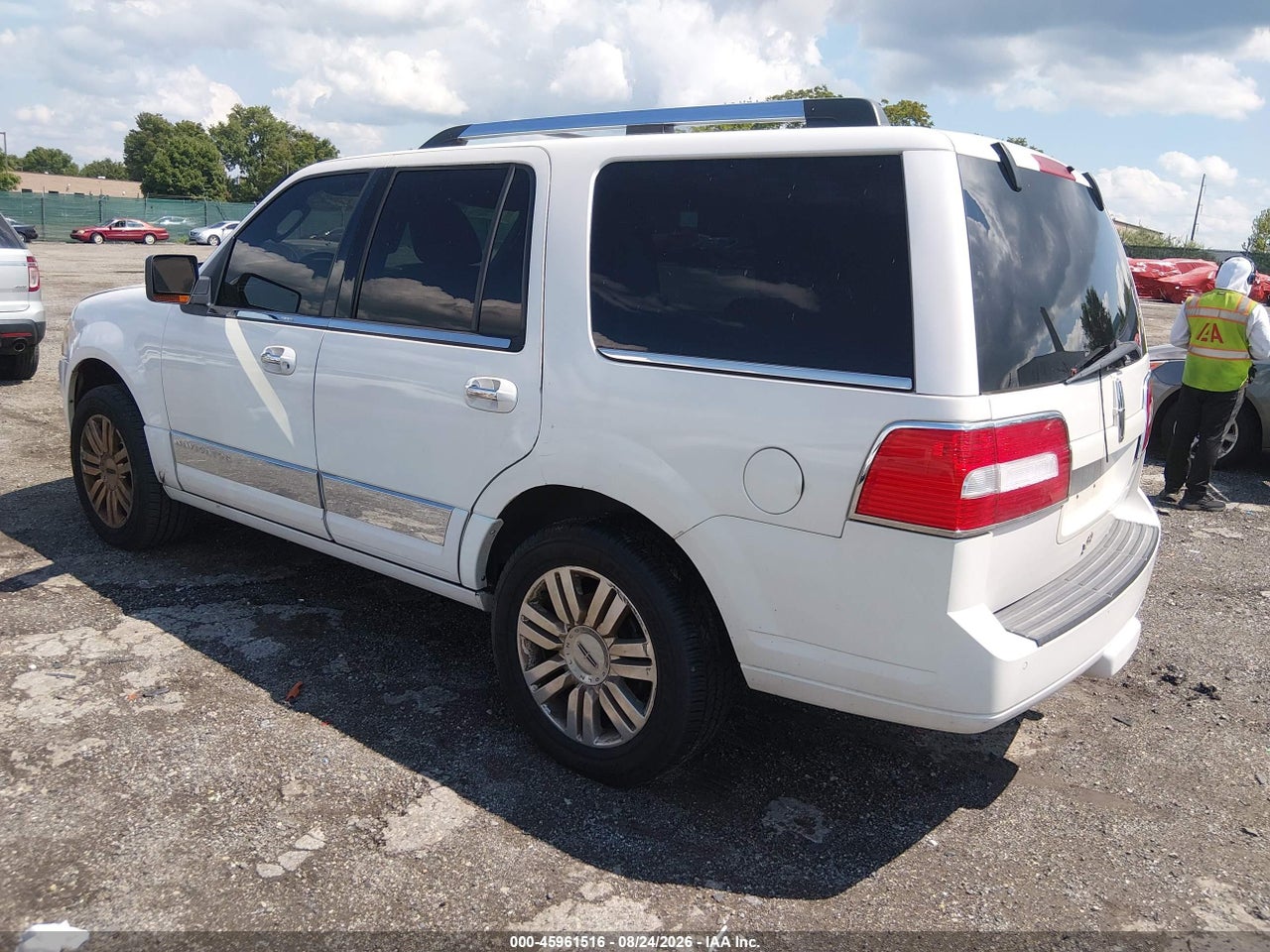 2011 LINCOLN NAVIGATOR · 3/10
