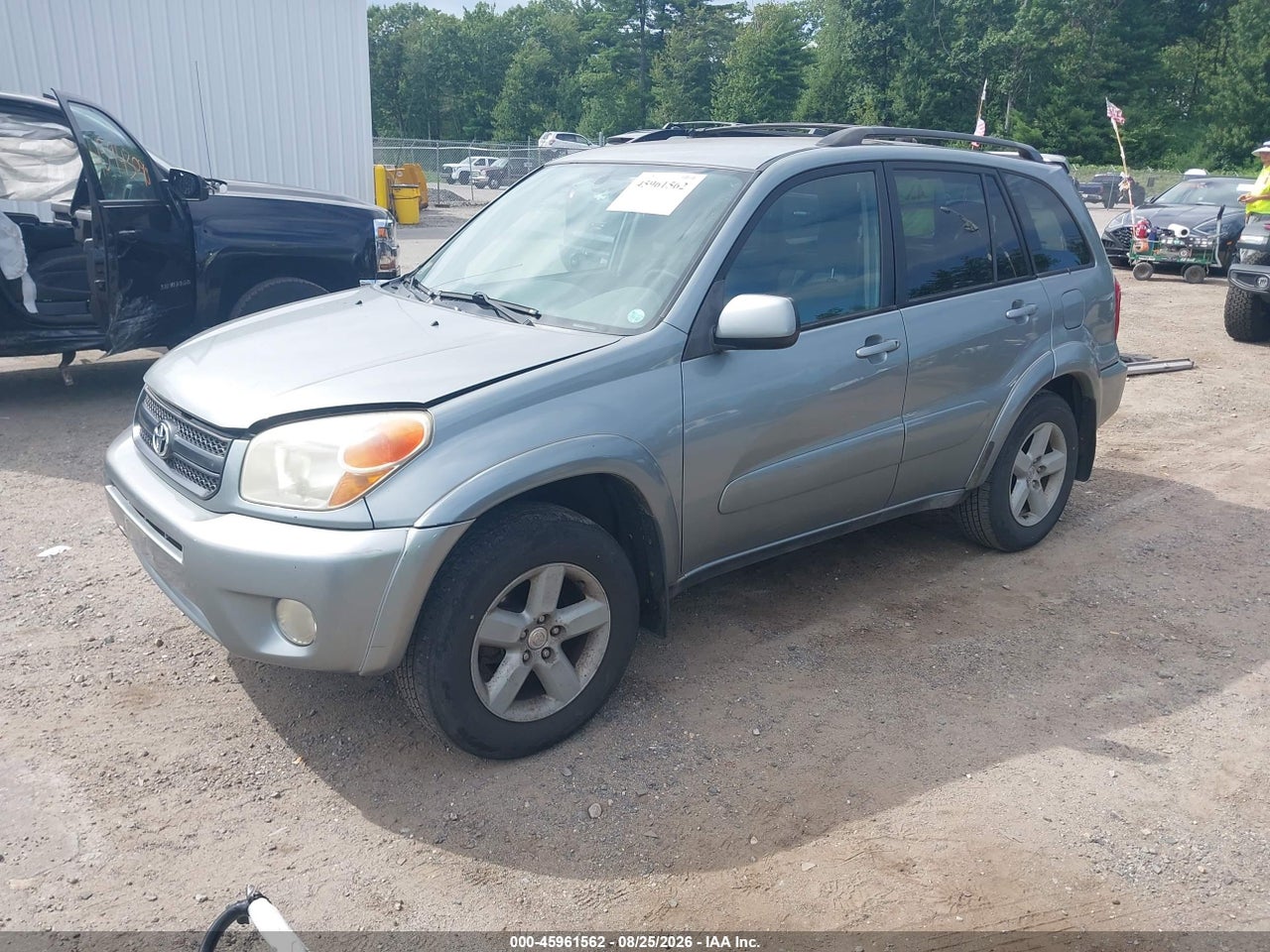 2005 TOYOTA RAV4 · 2/11