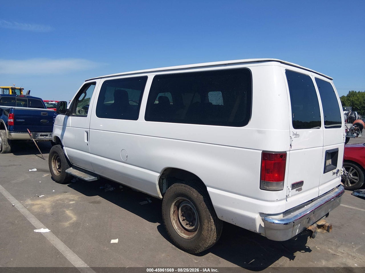 2012 FORD E-350 SUPER DUTY XLT · 3/11