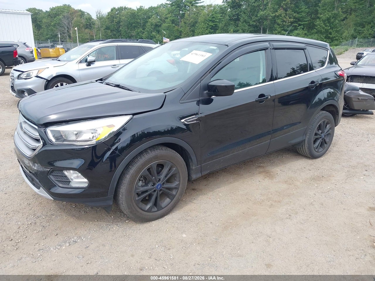 2017 FORD ESCAPE SE · 2/11