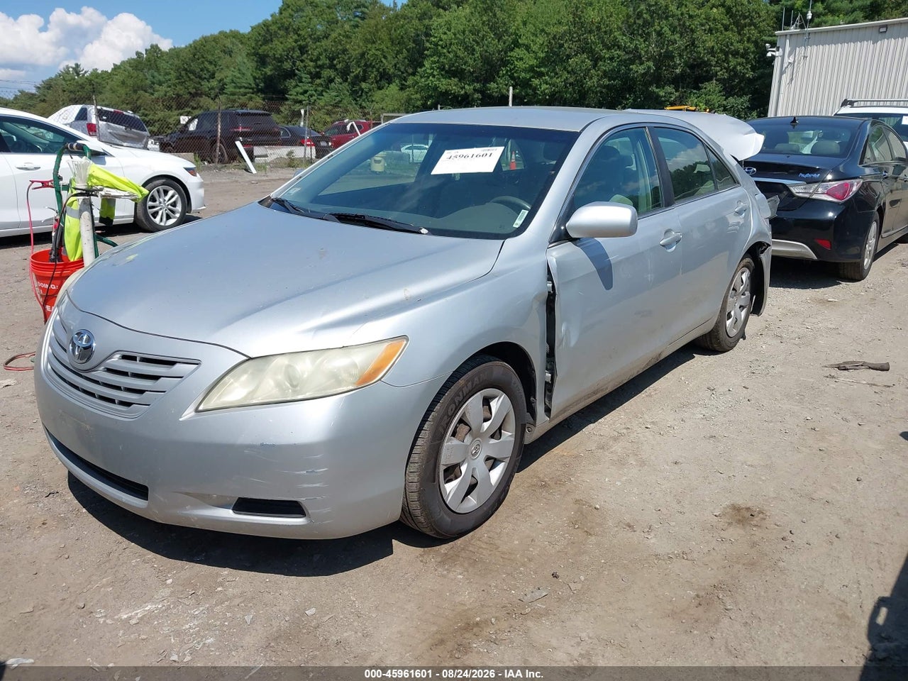 2007 TOYOTA CAMRY LE · 2/11