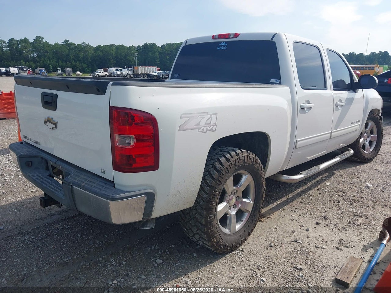 2013 CHEVROLET SILVERADO 1500 LT · 4/11