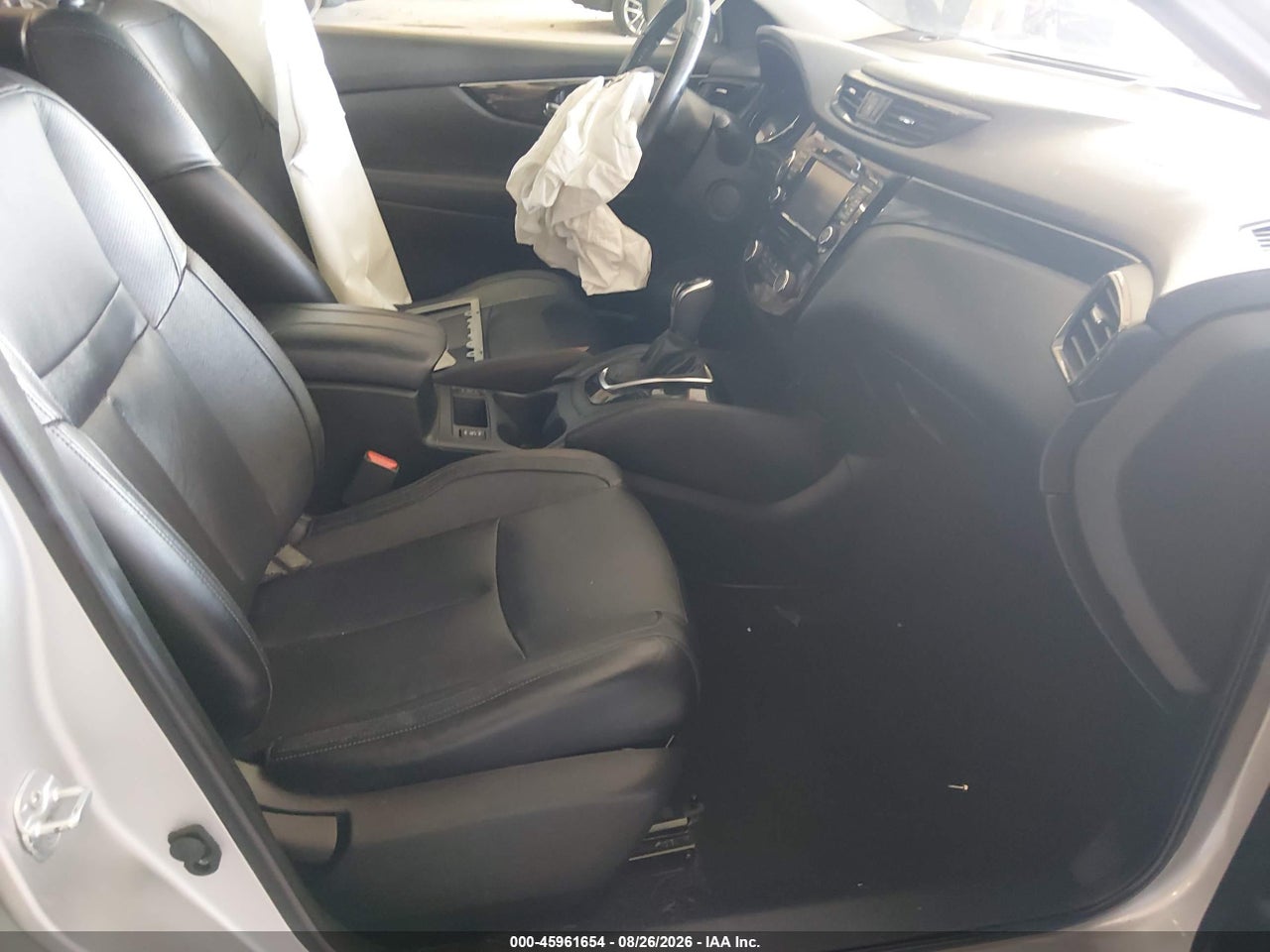 2017 NISSAN ROGUE SPORT SL · 5/11