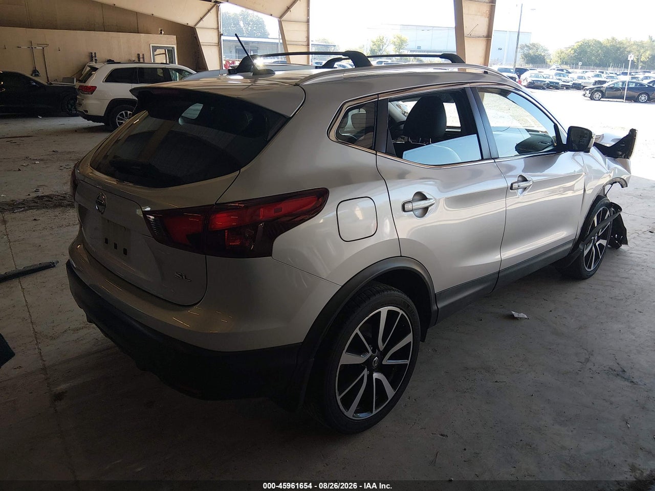 2017 NISSAN ROGUE SPORT SL · 4/11