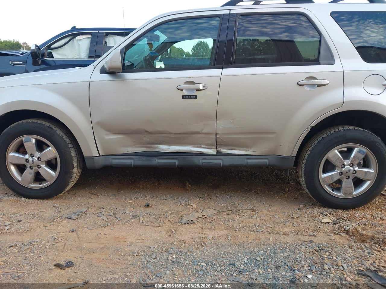 2009 FORD ESCAPE LIMITED · 6/11