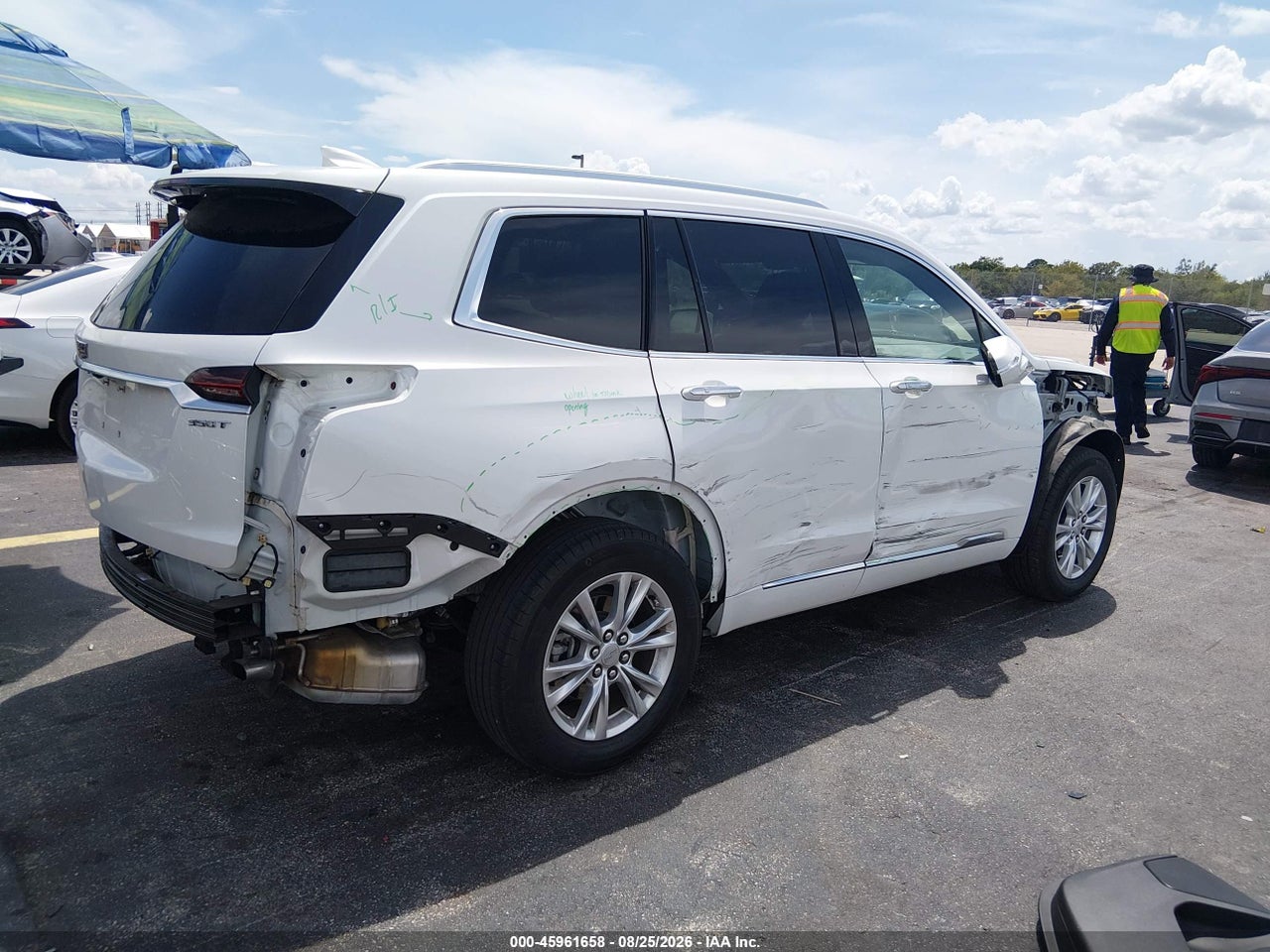 2024 CADILLAC XT6 FWD LUXURY · 4/11