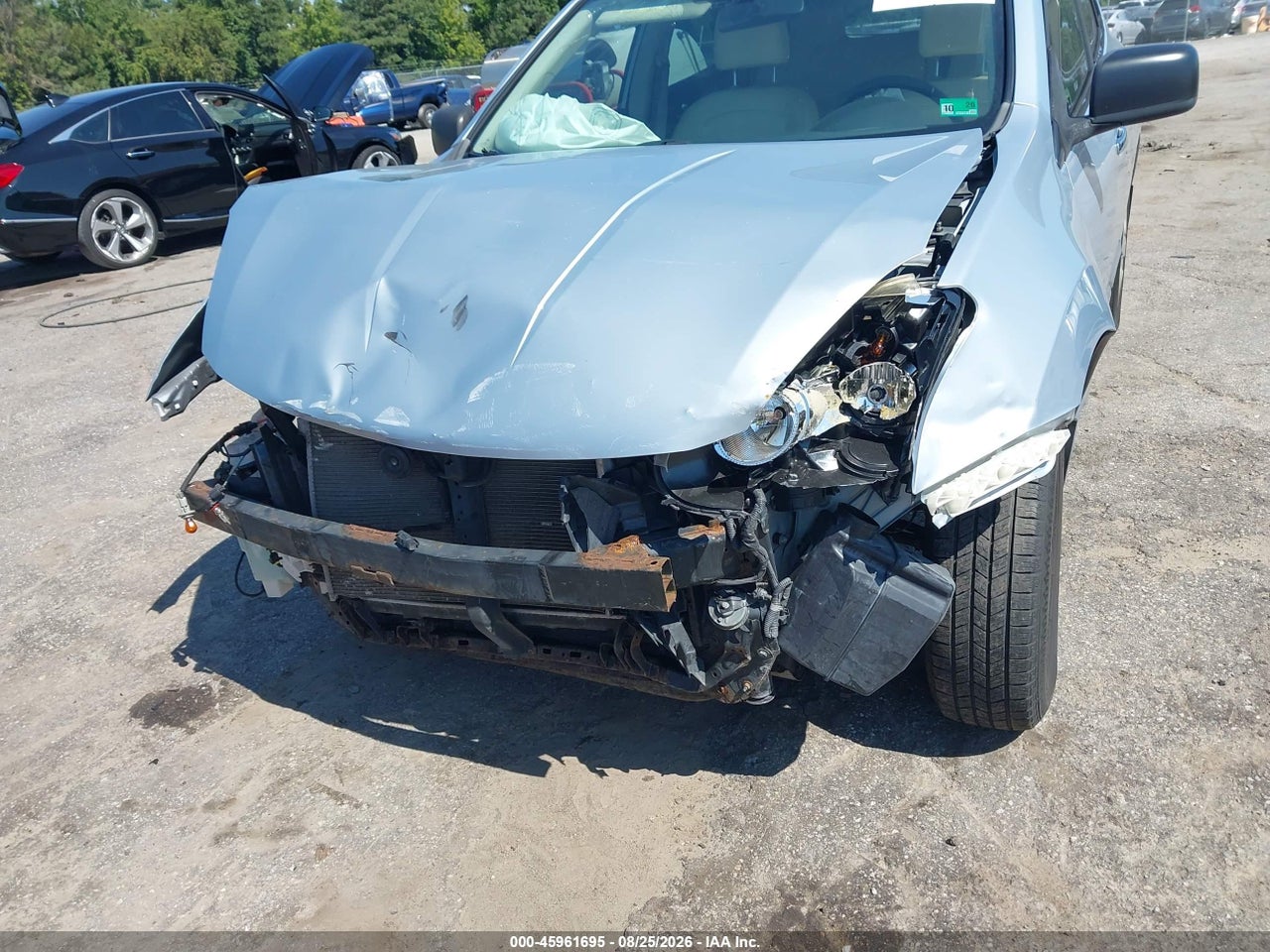 2015 NISSAN ROGUE SELECT S · 6/11