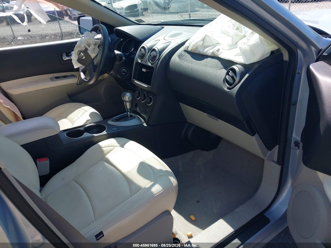 2015 NISSAN ROGUE SELECT S · 5/11