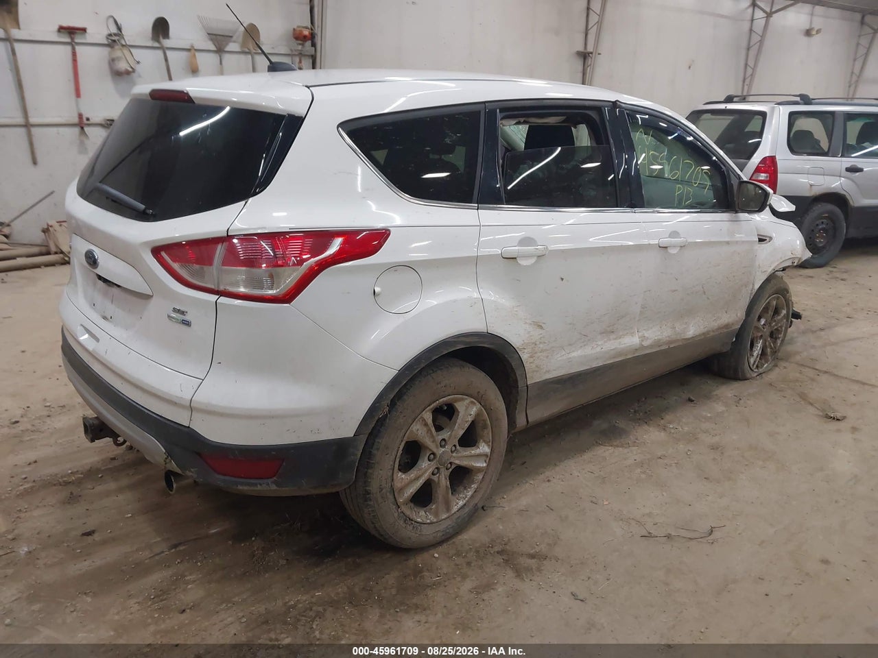 2013 FORD ESCAPE SE · 4/11