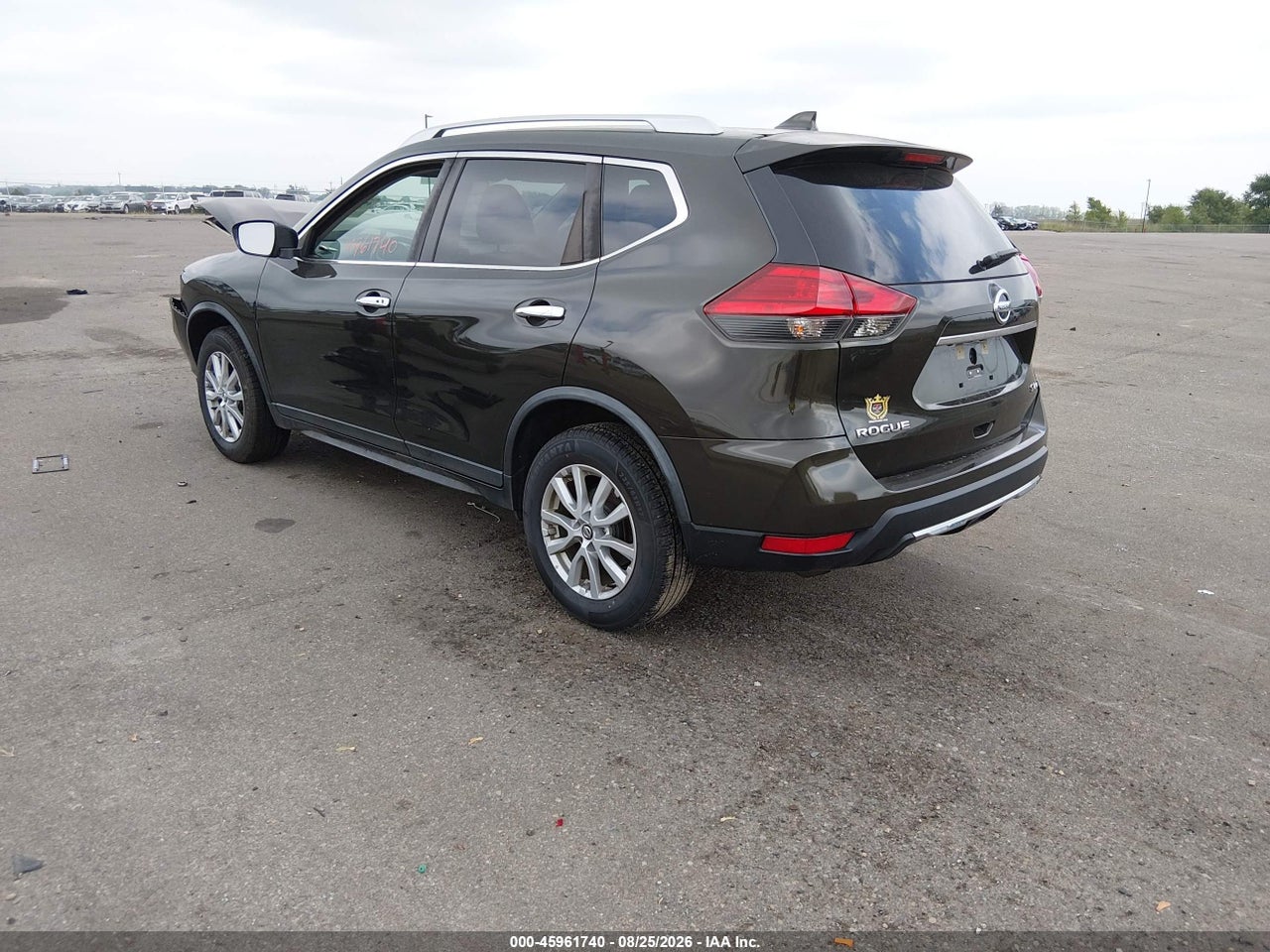 2017 NISSAN ROGUE SV · 3/11