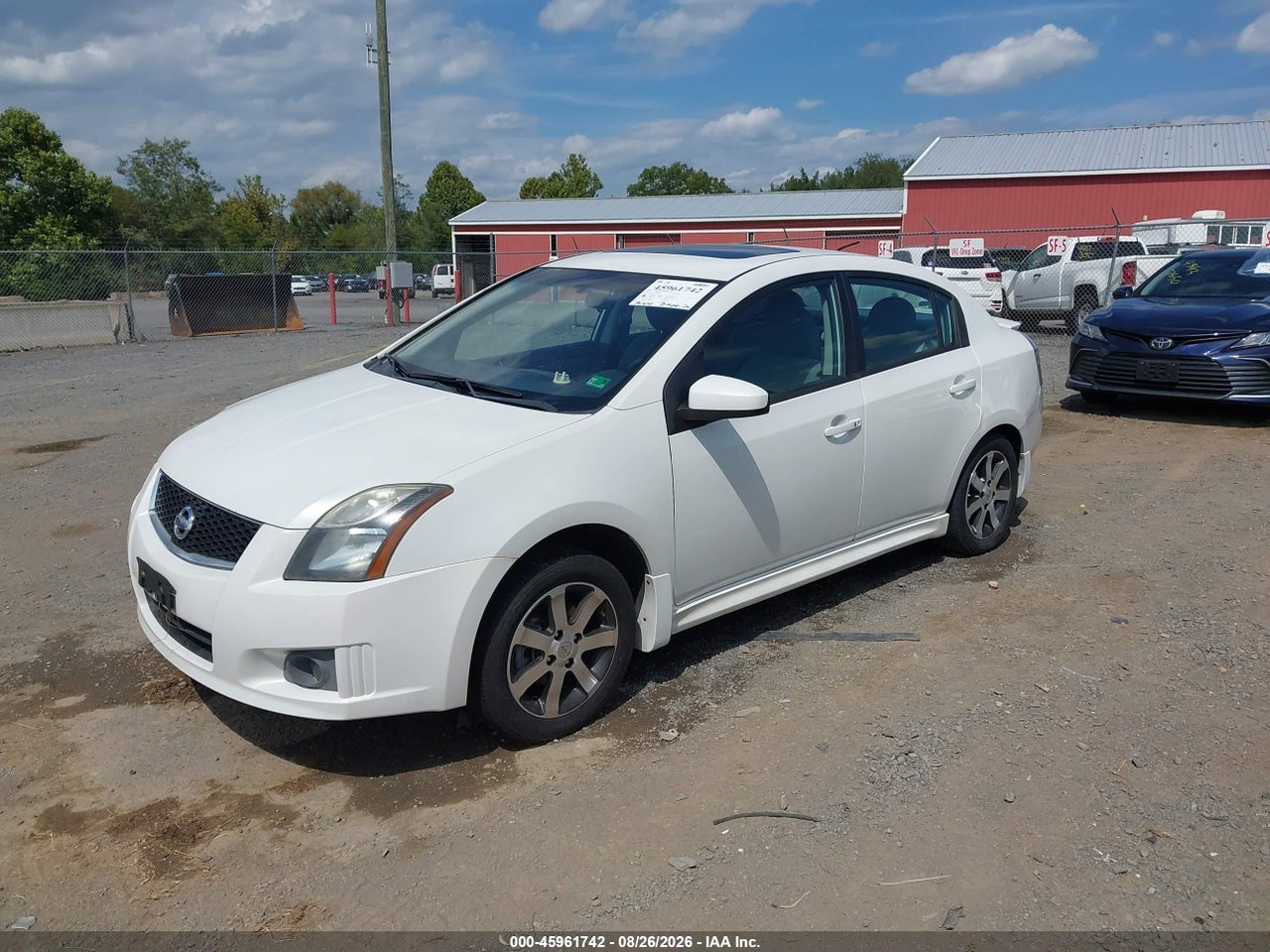 2012 NISSAN SENTRA 2.0 SR · 2/11