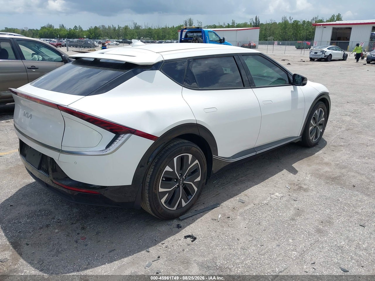 2022 KIA EV6 WIND · 4/11