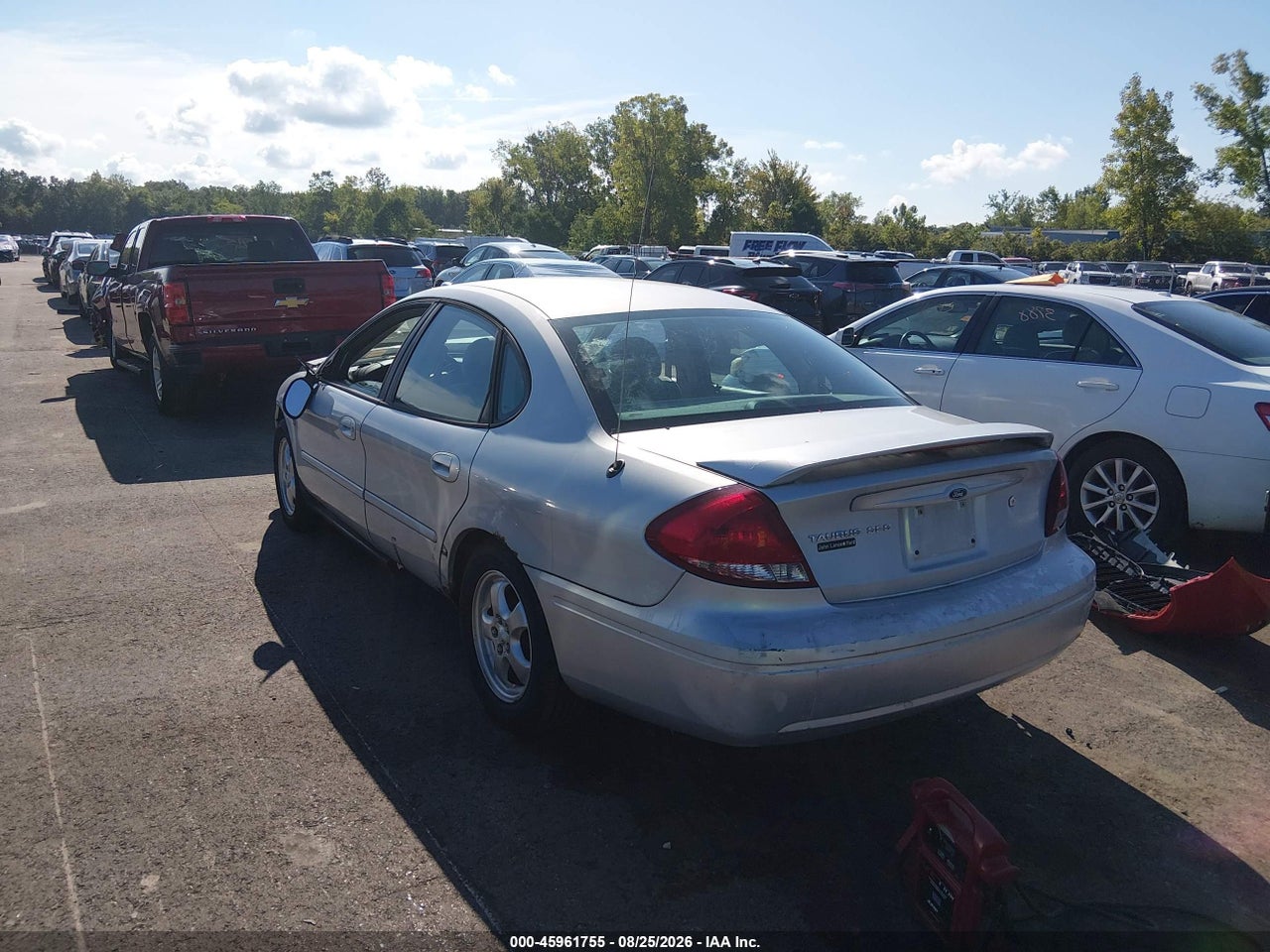 2004 FORD TAURUS SES · 3/11