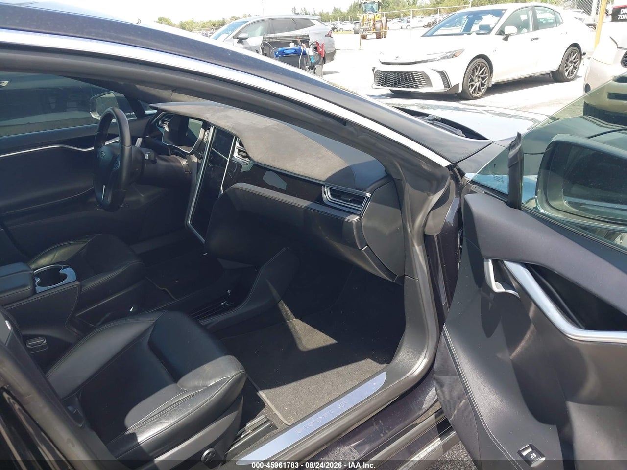2015 TESLA MODEL S 70D/85D/P85D · 5/11