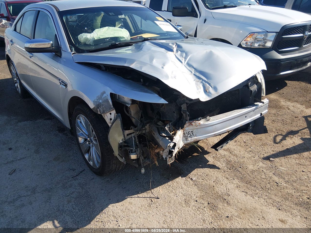2010 FORD TAURUS LIMITED · 6/10