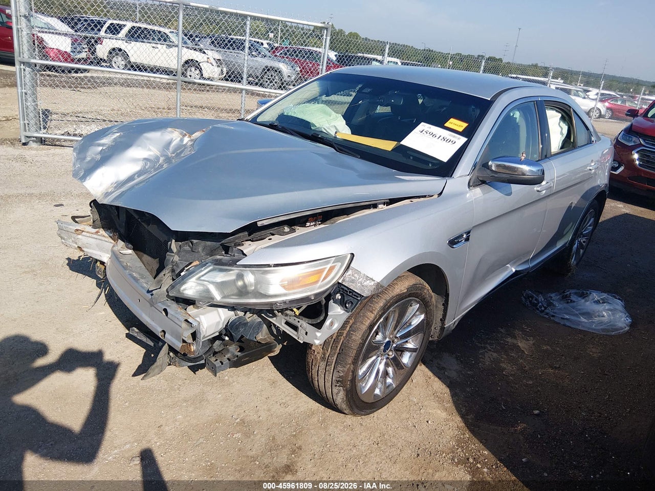 2010 FORD TAURUS LIMITED · 2/10