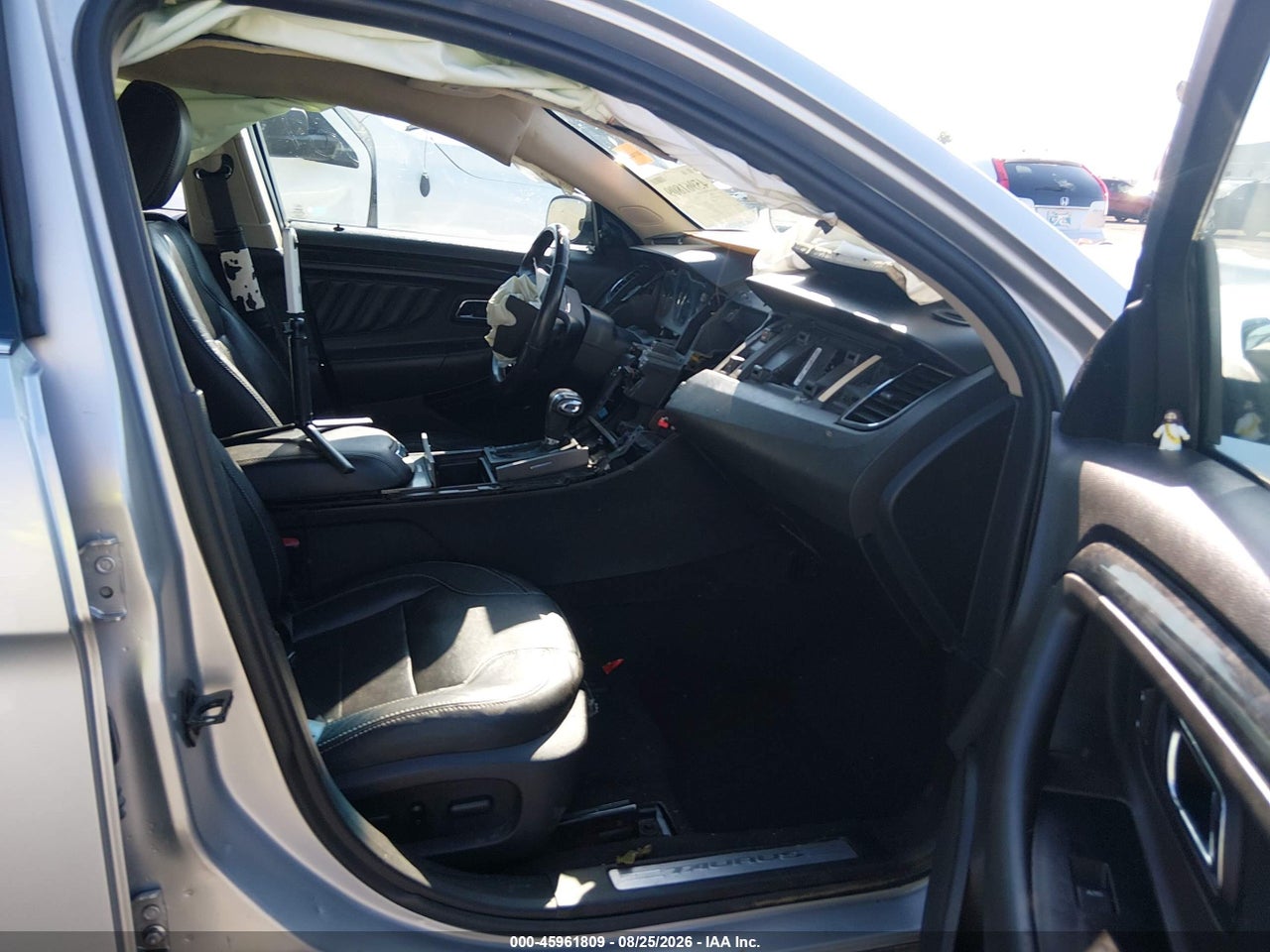 2010 FORD TAURUS LIMITED · 5/10