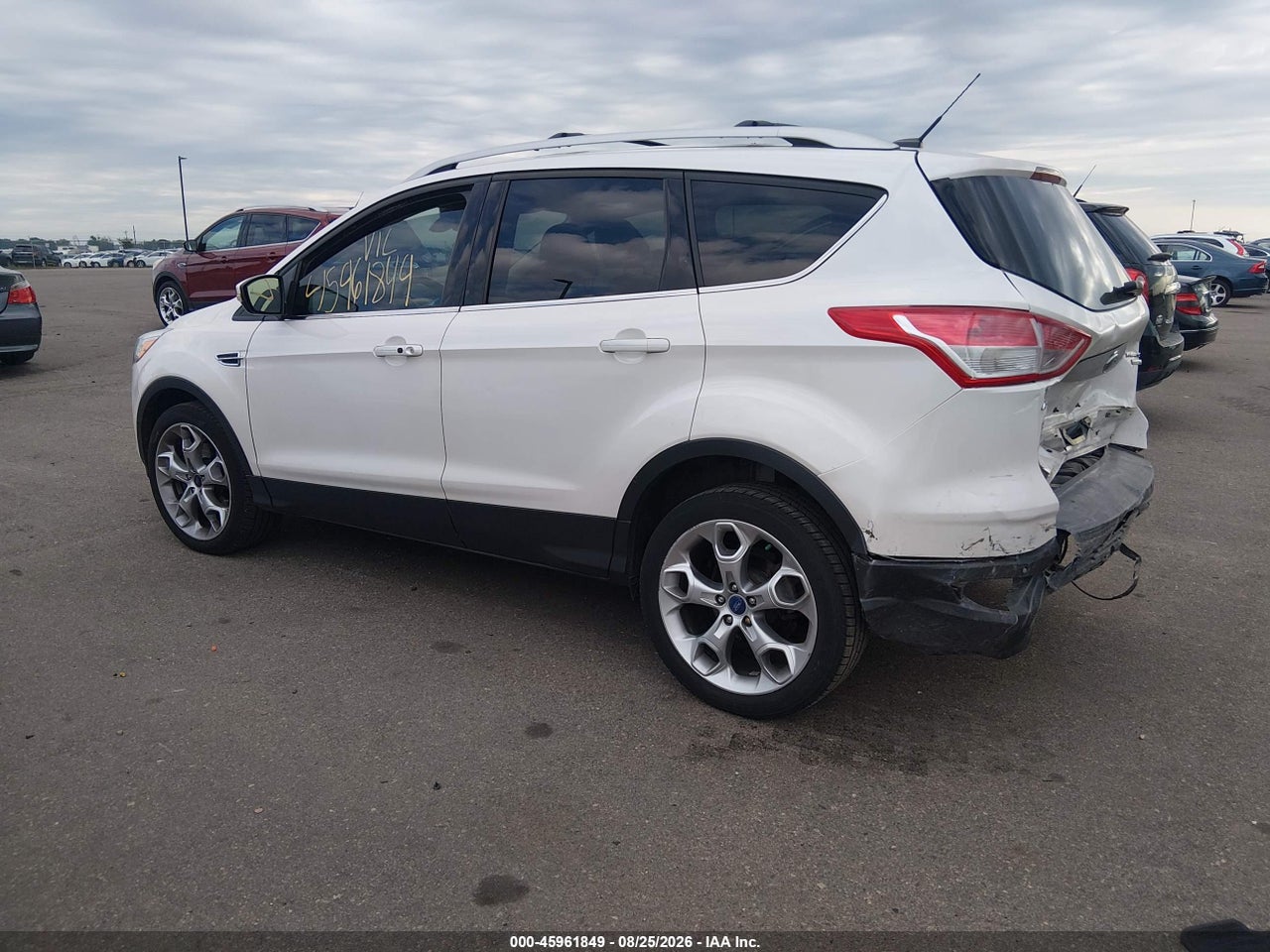 2016 FORD ESCAPE TITANIUM · 3/11