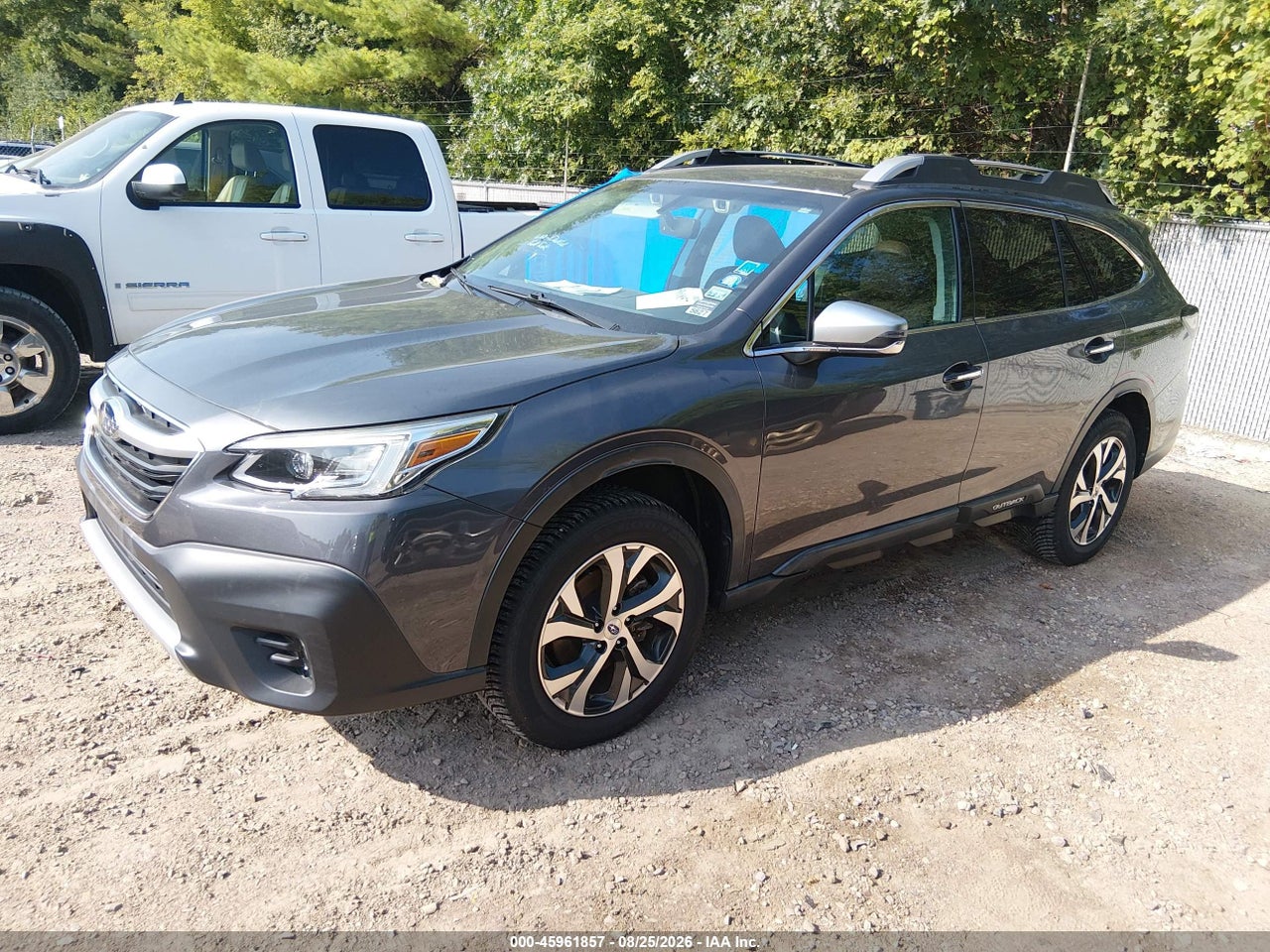 2020 SUBARU OUTBACK TOURING · 2/11