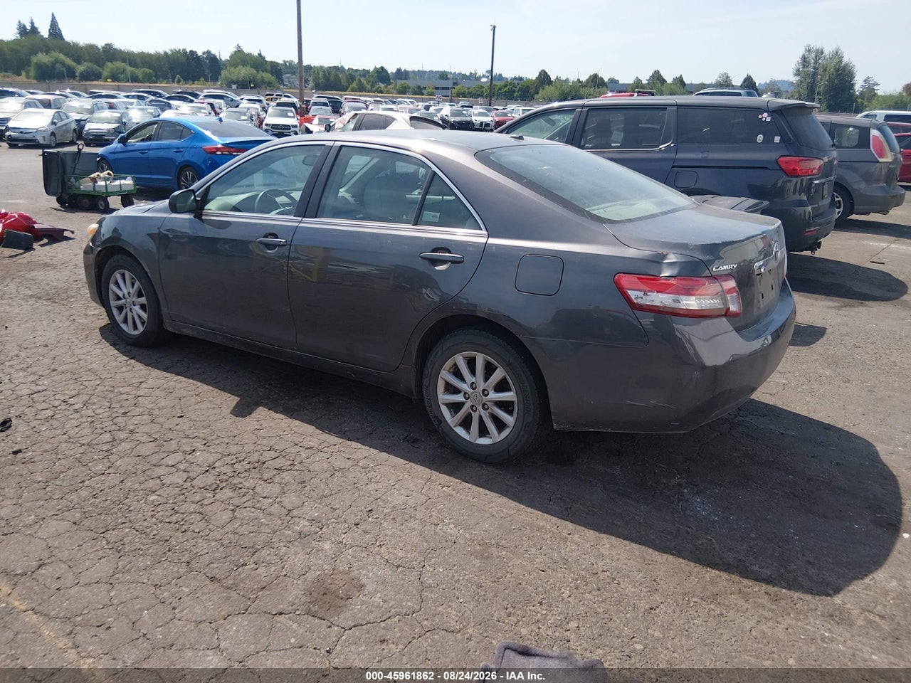 2011 TOYOTA CAMRY XLE · 3/11