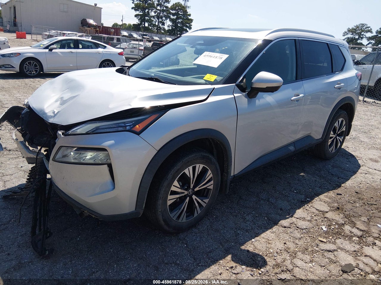 2021 NISSAN ROGUE SV FWD · 2/11