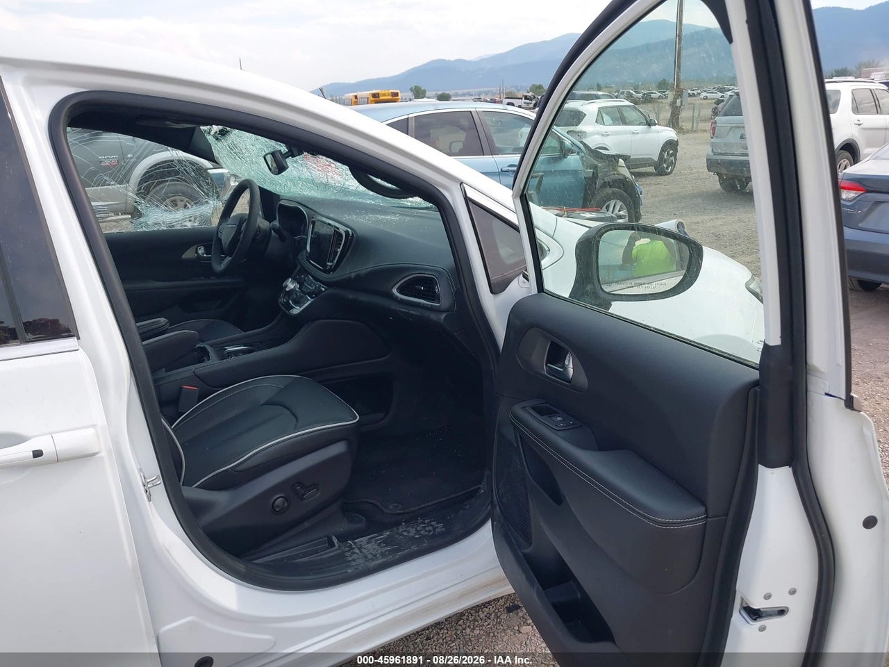 2027 CHRYSLER PACIFICA LIMITED · 5/11