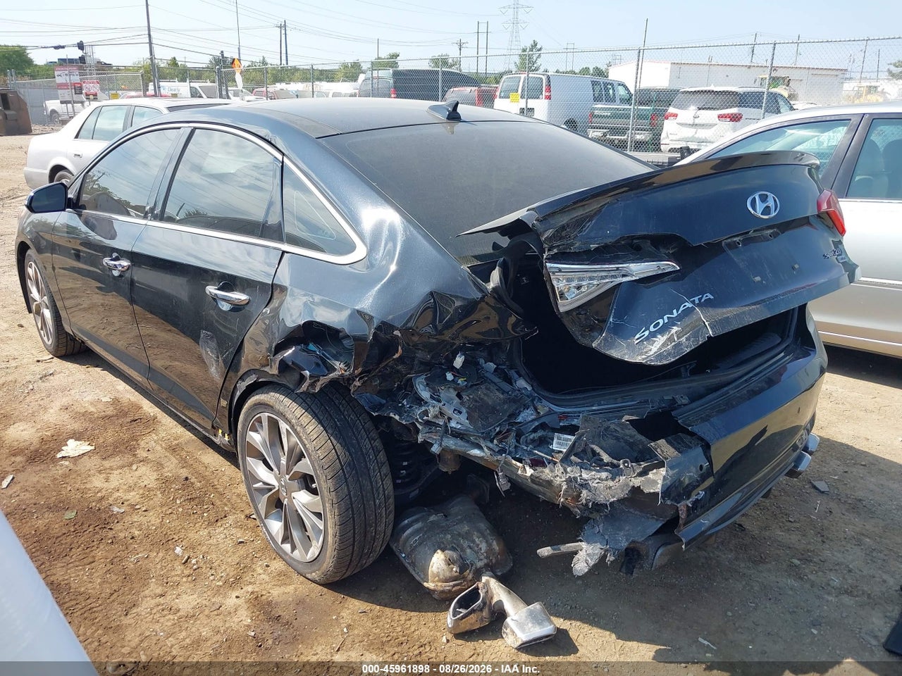 2015 HYUNDAI SONATA LIMITED 2.0T · 3/11