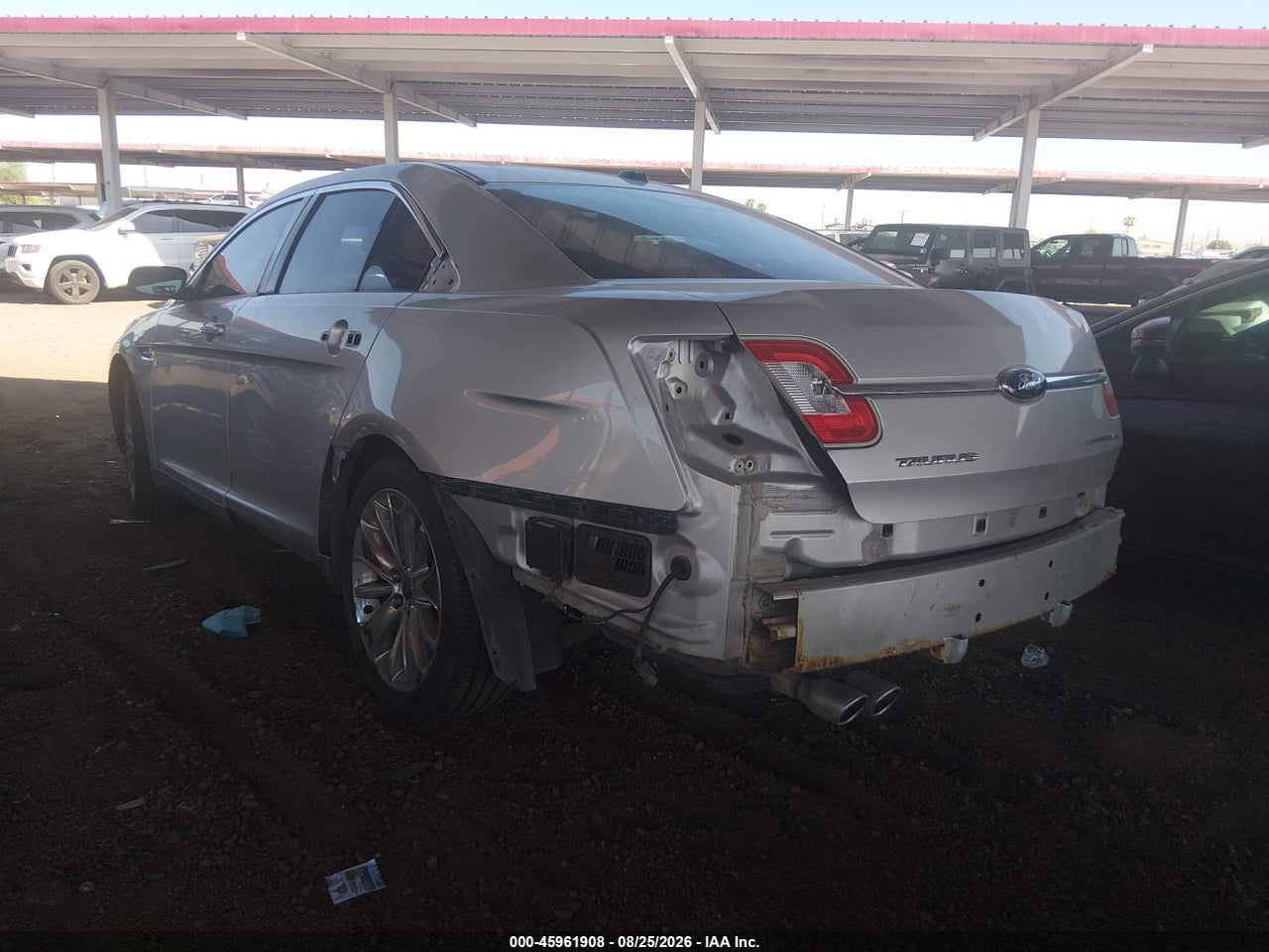 2010 FORD TAURUS LIMITED · 3/11