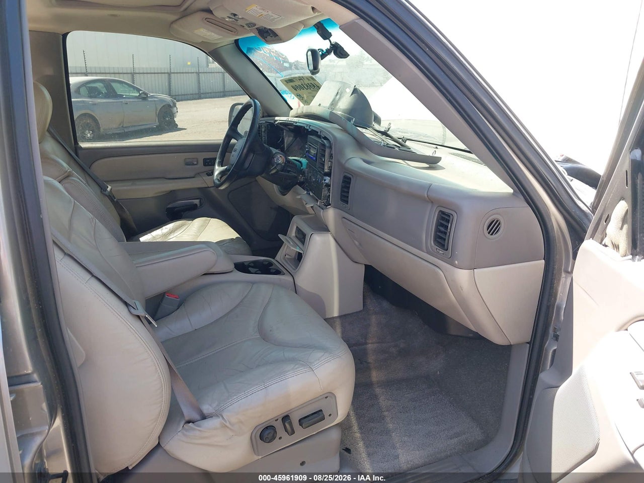 2002 GMC YUKON SLT · 5/10