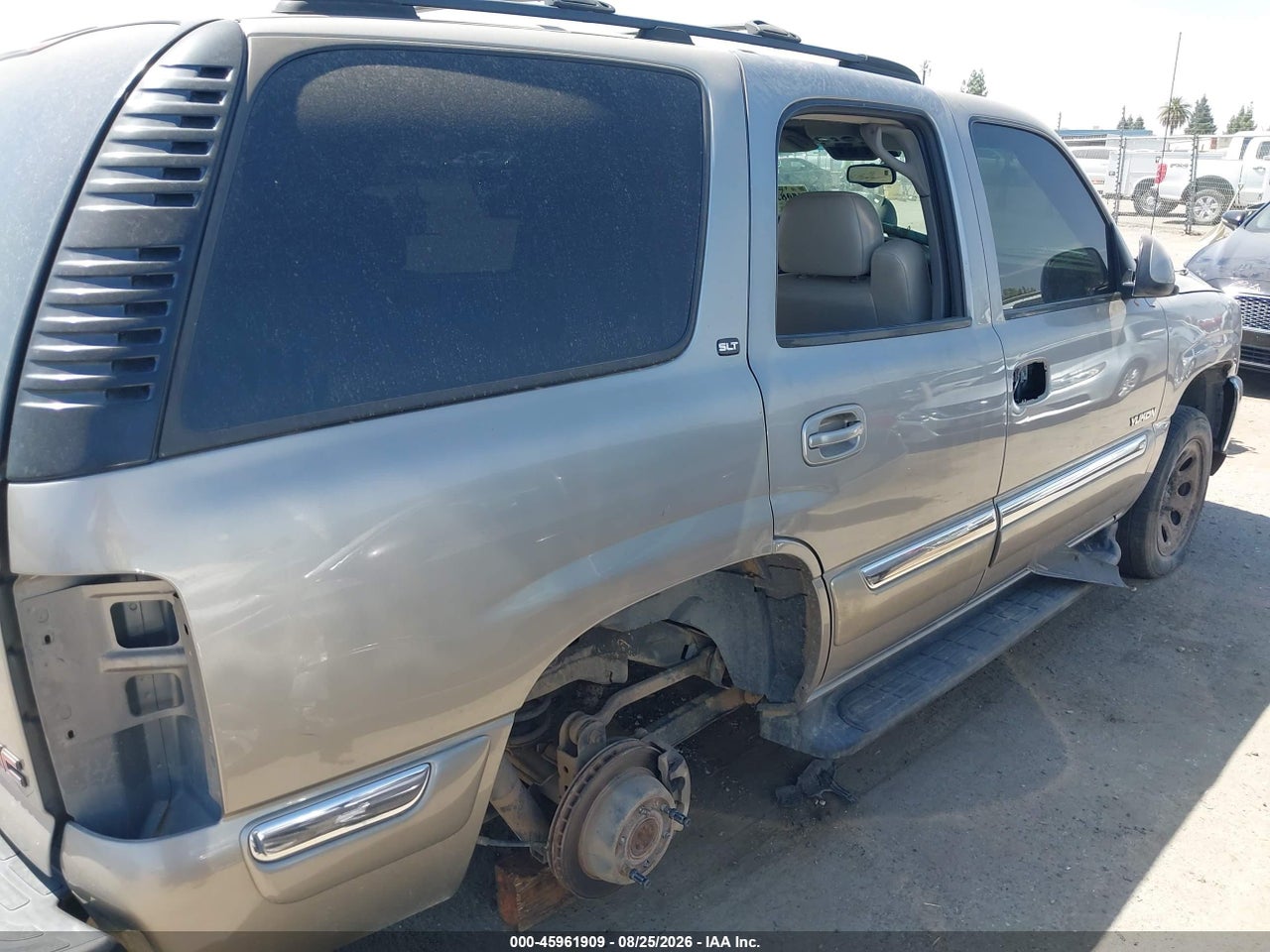 2002 GMC YUKON SLT · 6/10
