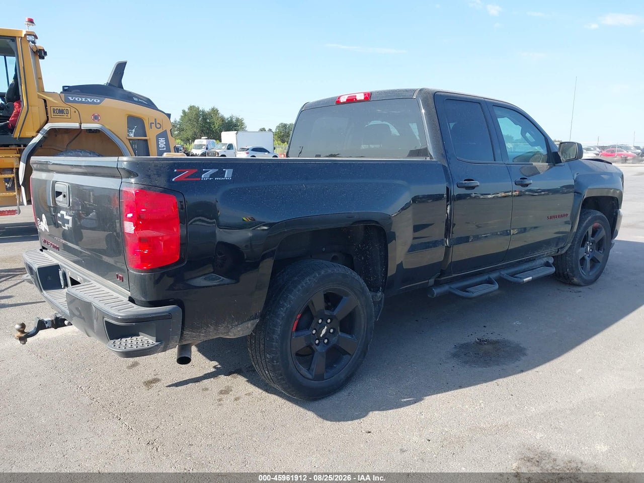 2019 CHEVROLET SILVERADO 1500 LD LT · 4/11
