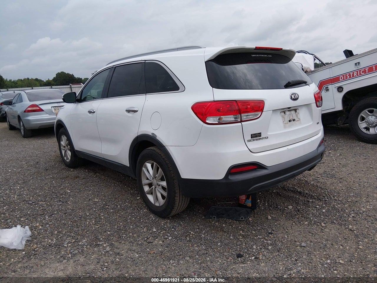 2016 KIA SORENTO 2.4L LX · 3/11