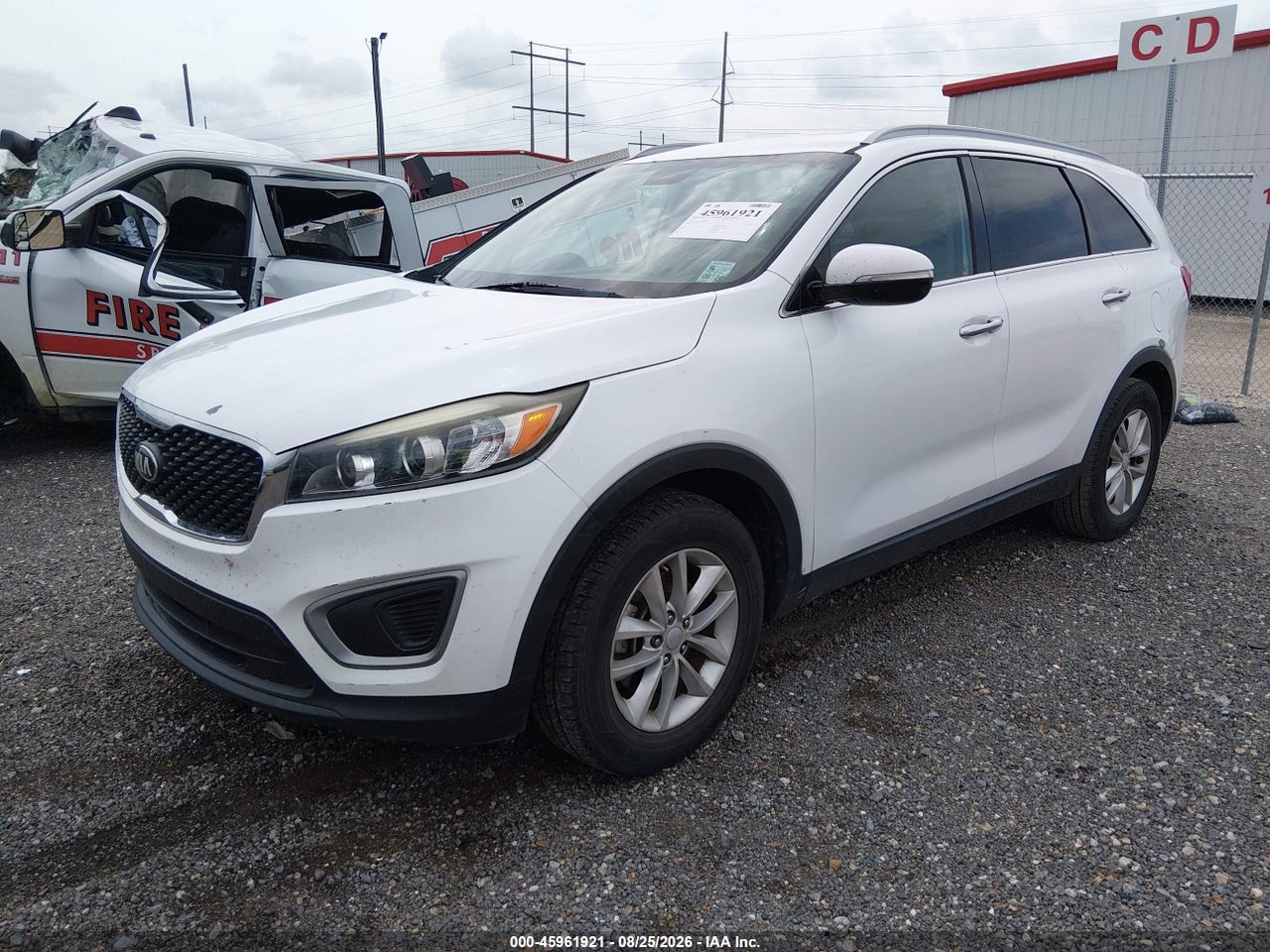 2016 KIA SORENTO 2.4L LX · 2/11