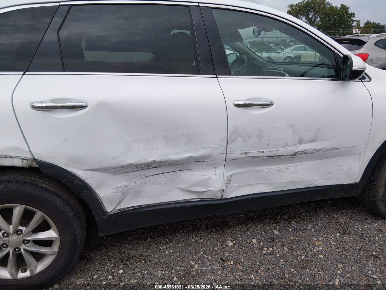 2016 KIA SORENTO 2.4L LX · 6/11